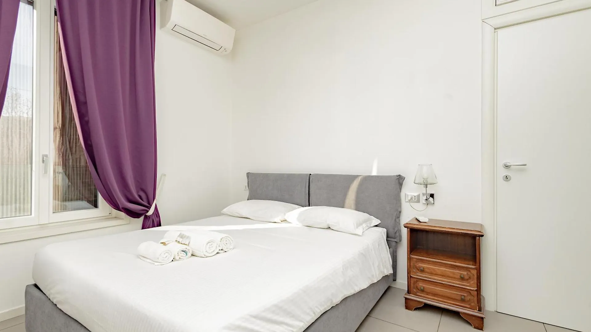 Xenia Apartments - Quiet And Cozy Two-Room Apartment Milán 0*,  Itálie